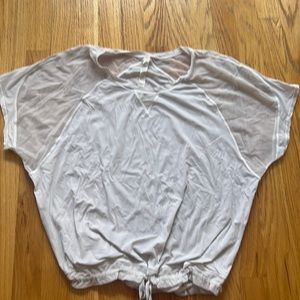 Women’s Lululemon Athletic Tshirt